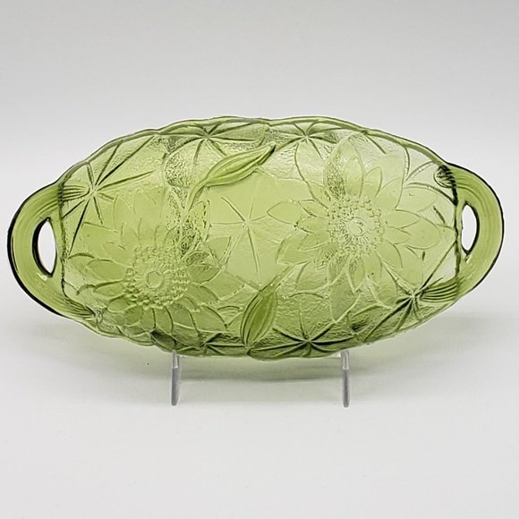 Indiana Glass Vintage Green Lily Pons Oval Handled Pickle or Relish Dish - Picture 10 of 14
